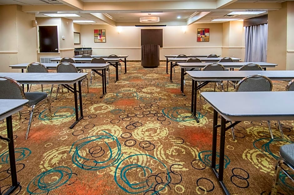Holiday Inn Express Hotel & Suites Houston North Intercontinental