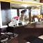 Maple Inn and Suites Los Banos