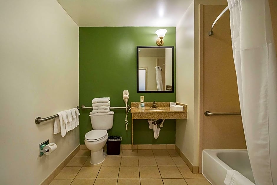 Sleep Inn & Suites Manchester