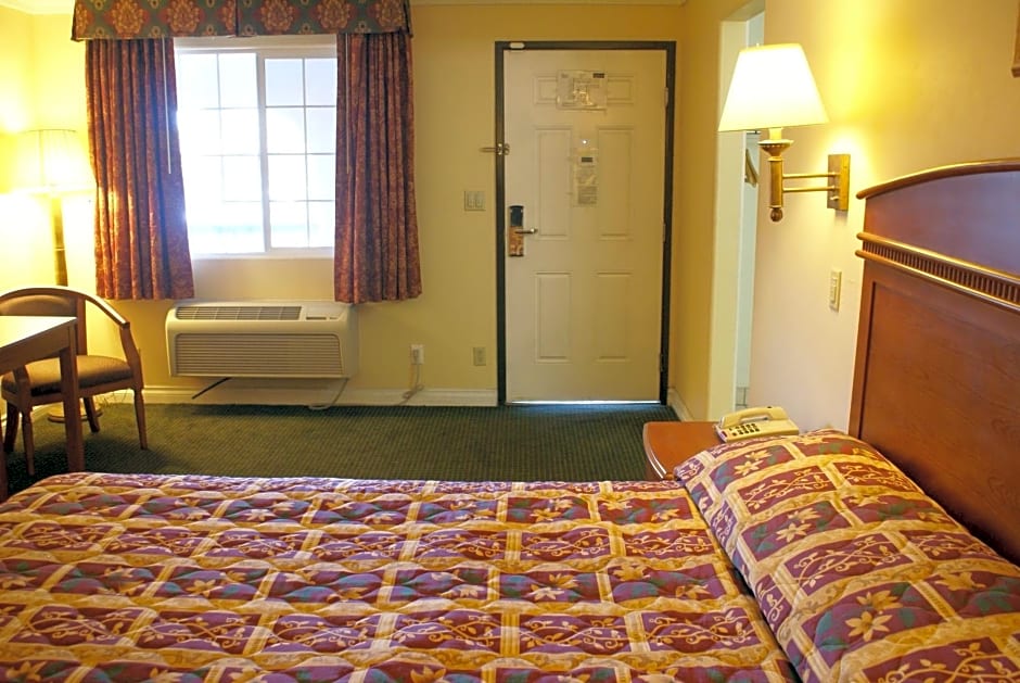 Colony Inn