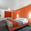 Travelodge by Wyndham Lansing