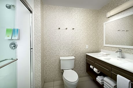 1King Accessible Tub Studio Suite Nonsmoking