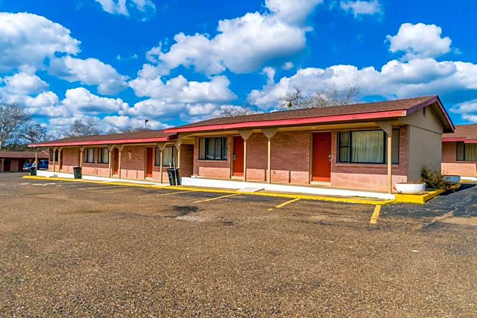 OYO Hotel Beeville -US 181