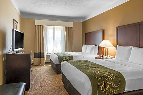 Queen Suite with Two Queen Beds - Non-Smoking