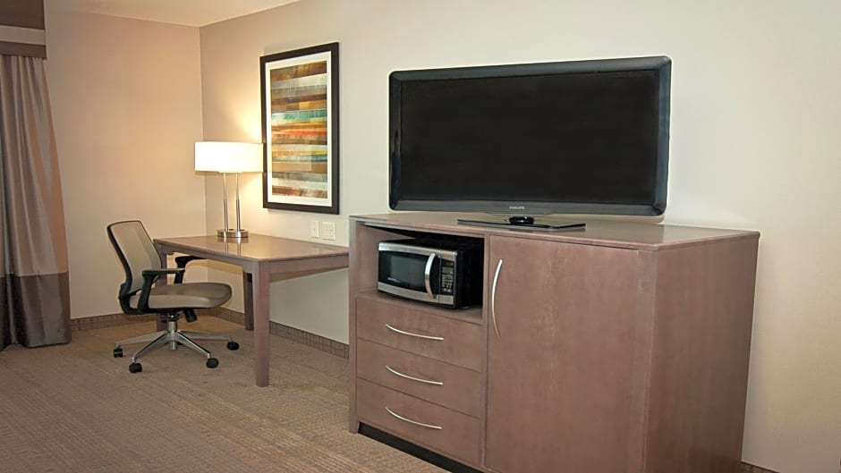 Holiday Inn Express Hotel & Suites Wichita Northeast