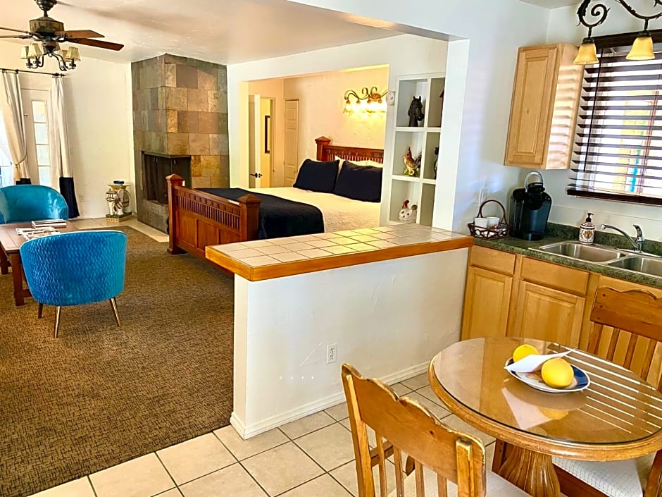 Old Ranch Inn - Adults Only 21 & Up