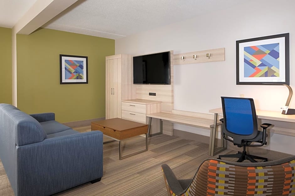 Holiday Inn Express Louisville Northeast