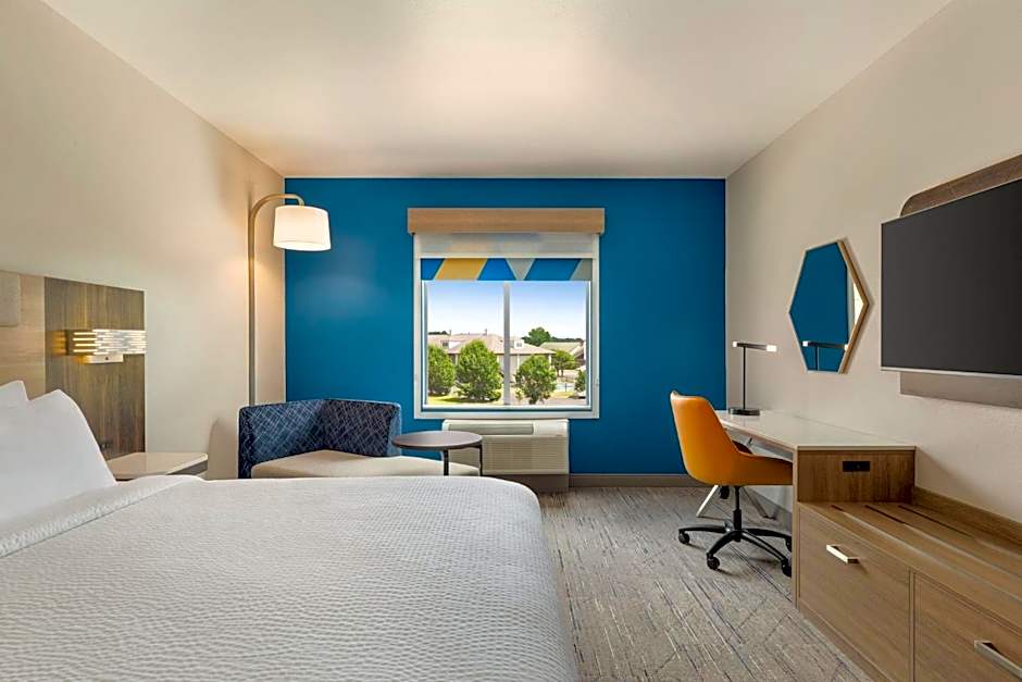 Holiday Inn Express & Suites Bessemer - Birmingham SW, an IHG Hotel