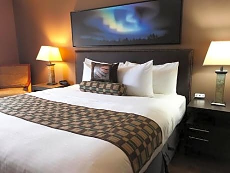 King Room with Spa Bath