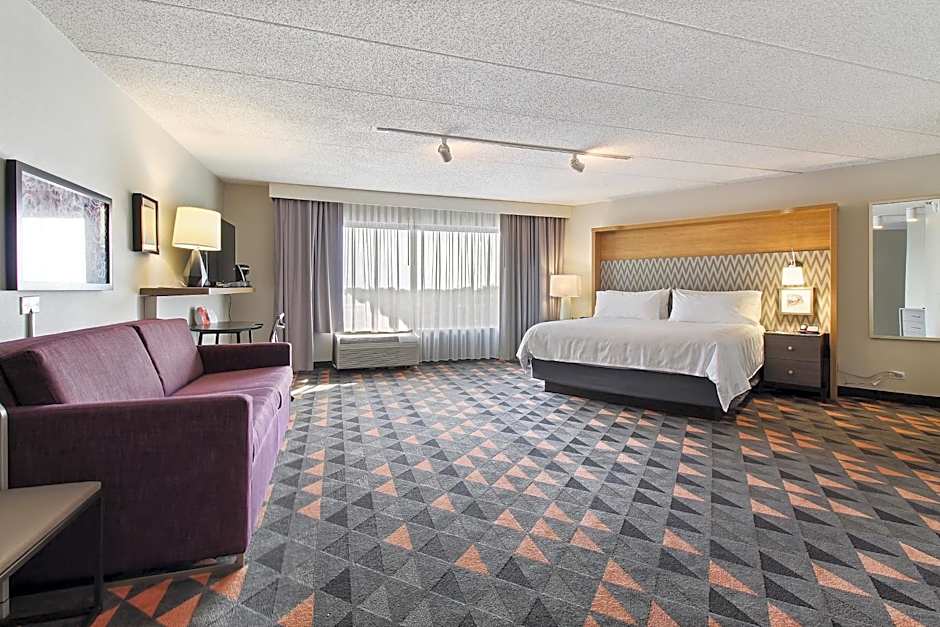Holiday Inn Chicago Northwest/Crystal Lake/Convention Center