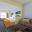 Holiday Inn Express Hotel & Suites Clearwater North/Dunedin