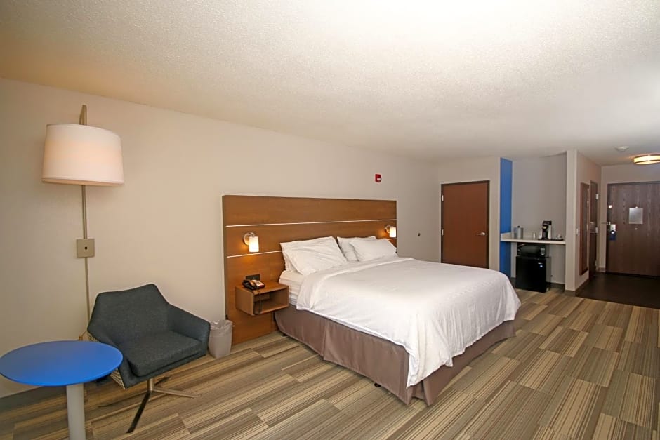 Holiday Inn Express Troutville-Roanoke North by IHG