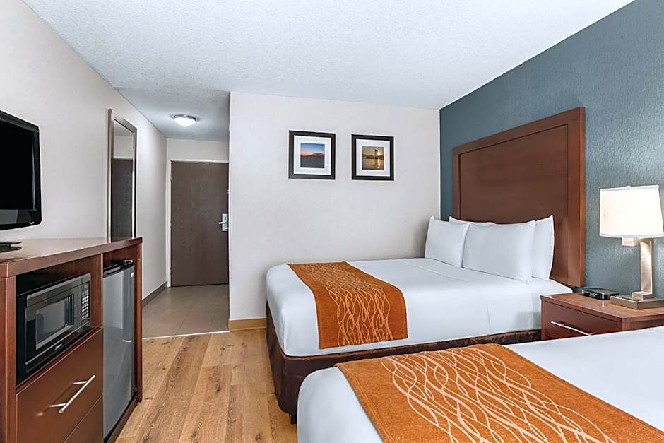 Comfort Inn & Suites Vancouver Downtown City Center
