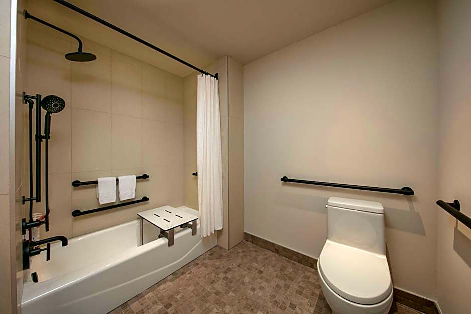 AC Hotel by Marriott Downtown Los Angeles