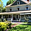Red Rocker Inn