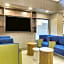 Holiday Inn Express & Suites Atlanta Perimeter Mall Hotel