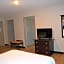 Days Inn and Suites by Wyndham Sikeston