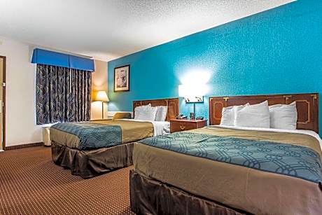 Double Room with Two Double Beds - Non-Smoking