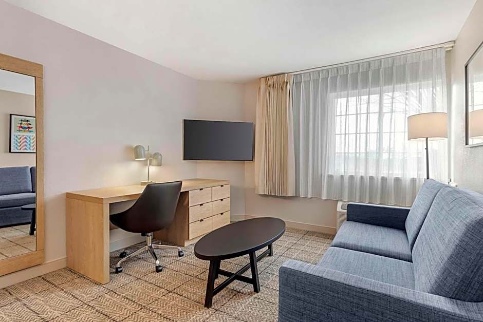 Sonesta Simply Suites Baltimore BWI Airport