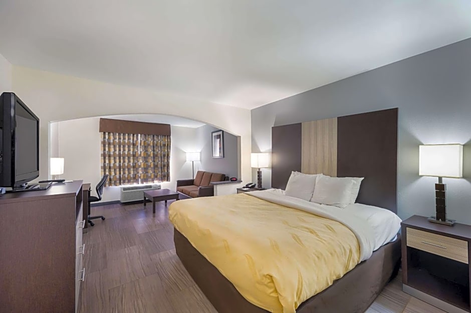 Quality Inn & Suites Huntsville Research Park Area