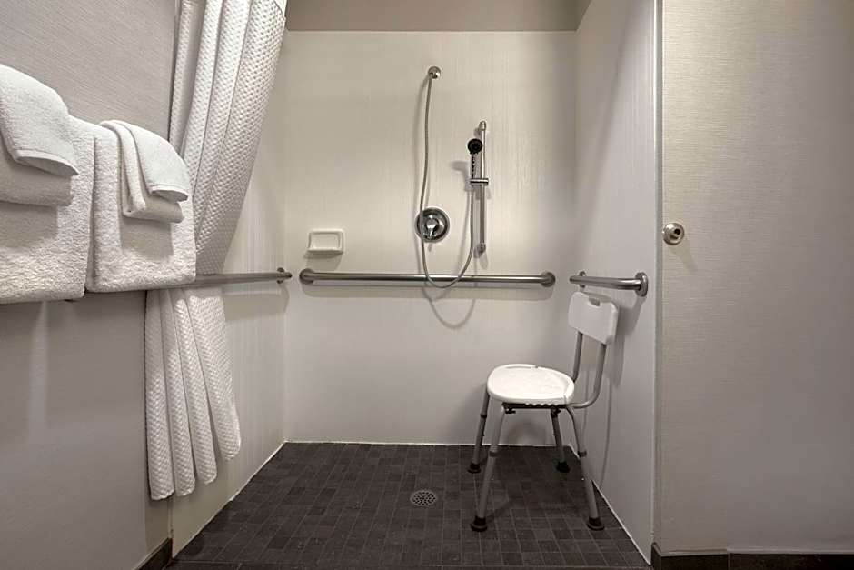 Courtyard by Marriott Portland Southeast/Clackamas