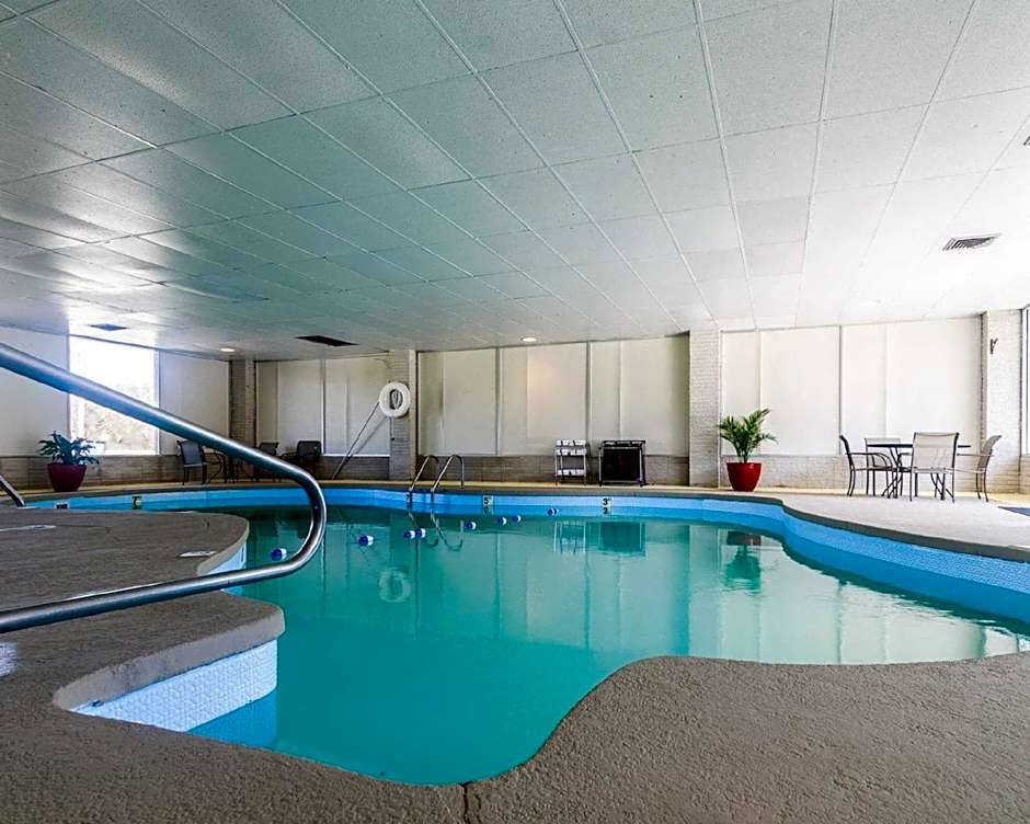 SureStay Hotel