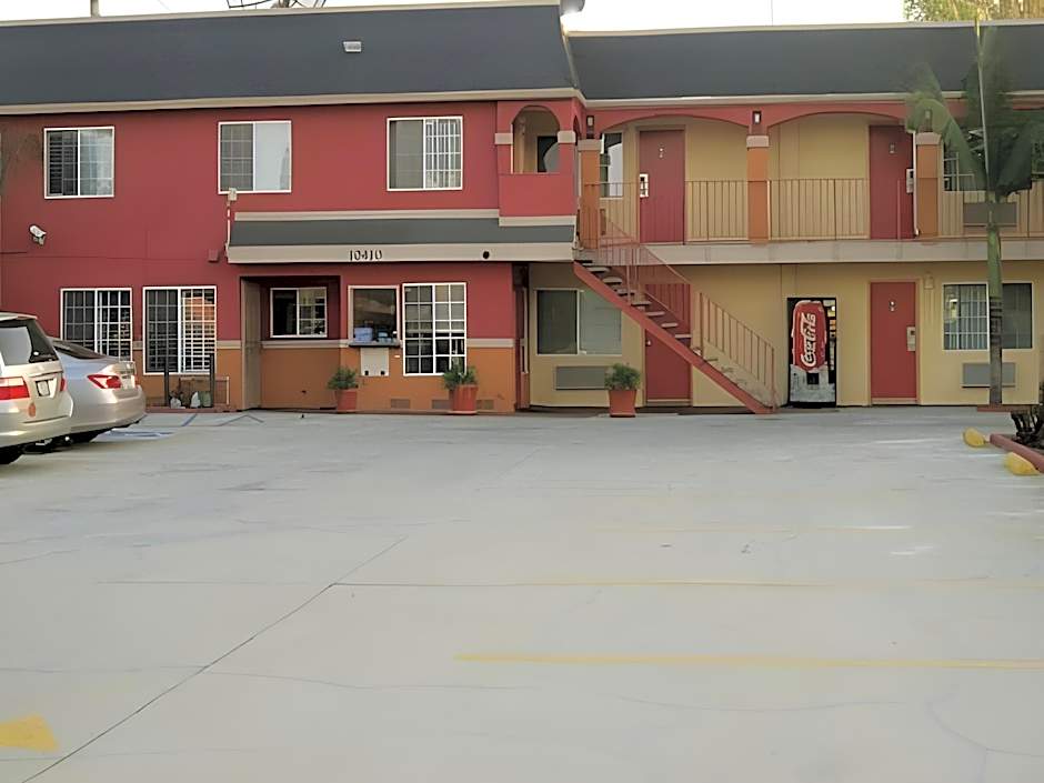 Value Inn Bellflower