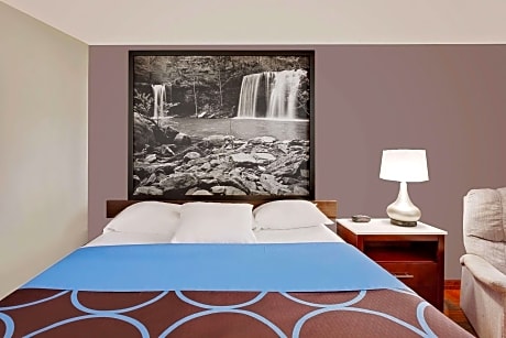 1 Queen Bed Non-Smoking