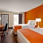 Howard Johnson by Wyndham Chattanooga Lookout Mountain I-24