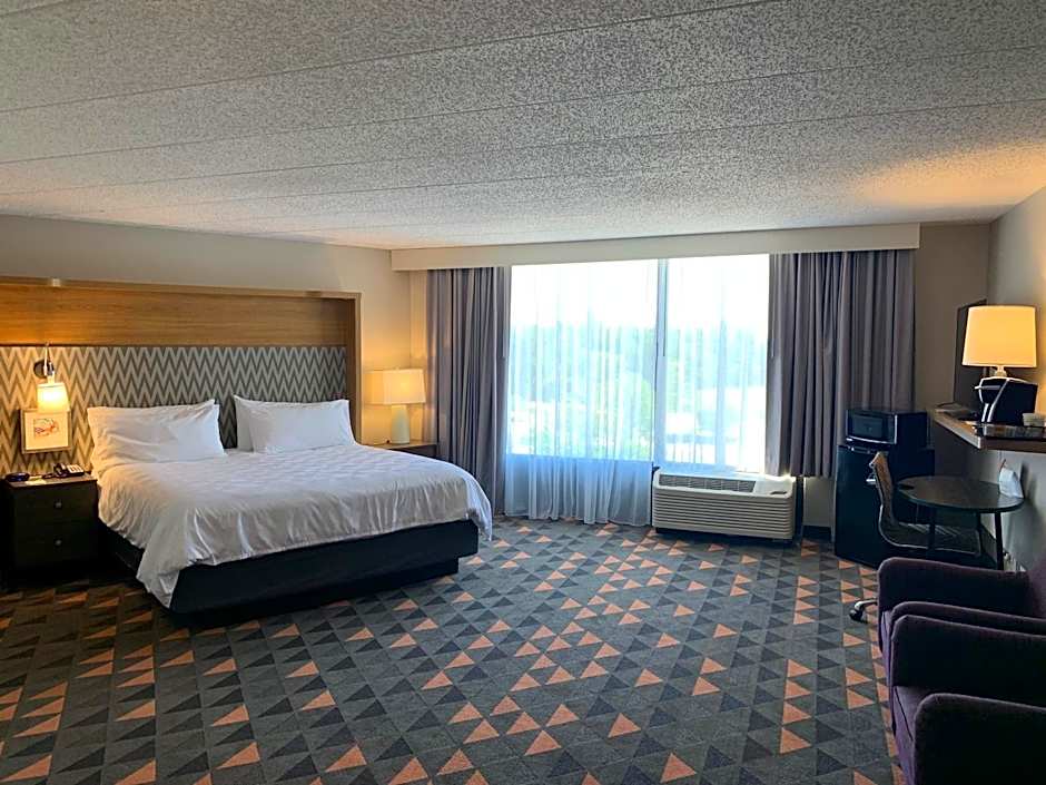 Holiday Inn Chicago Northwest/Crystal Lake/Convention Center
