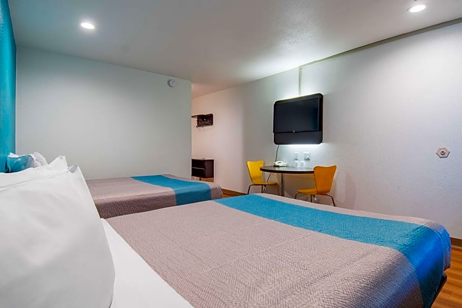 Motel 6-San Bernardino, CA - Downtown