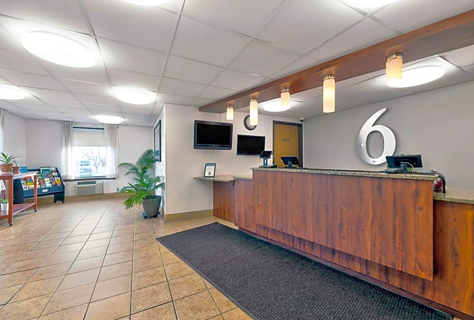 Motel 6 Cedar Rapids Airport