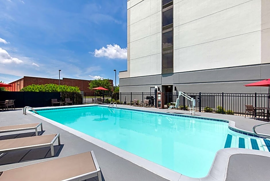 Hyatt Place Louisville - East