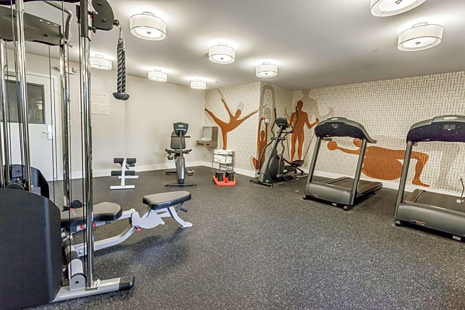 Hawthorn Suites By Wyndham Detroit Auburn Hills - photo 18