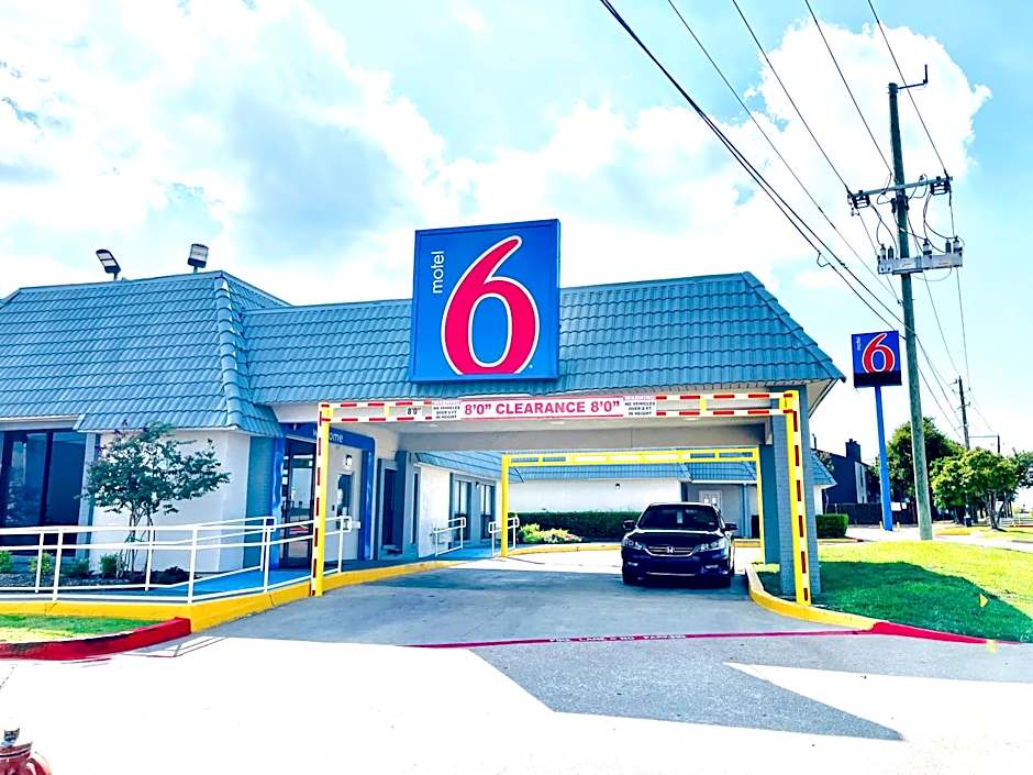 Motel 6-Duncanville, TX - Dallas