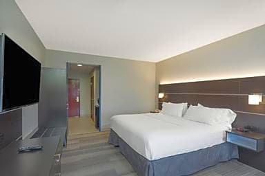 Holiday Inn Express Bloomsburg Hotel
