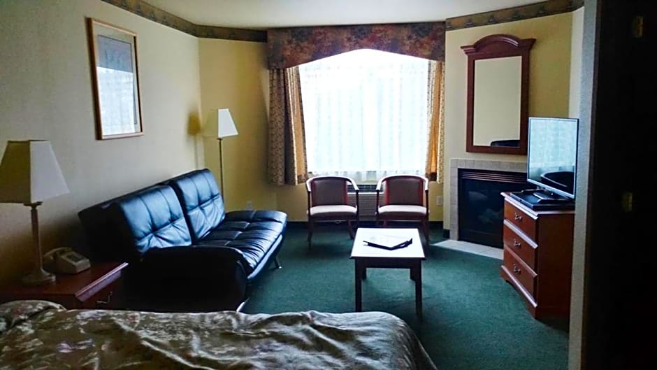 Palace Inn & Suites