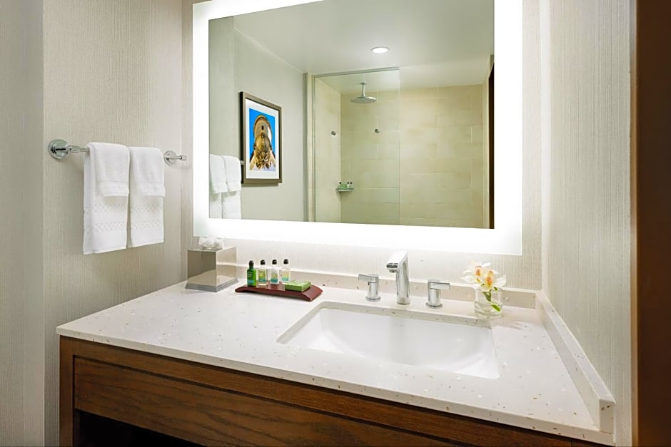 The Anza - A Calabasas Hotel
