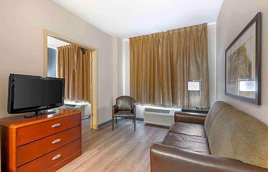 Extended Stay America Suites - Indianapolis - Airport - W. Southern Ave.