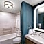 DoubleTree by Hilton Houston Medical Center Hotel & Suites