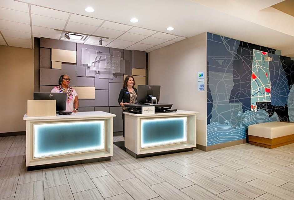 Holiday Inn Express Hotel & Suites Pell City