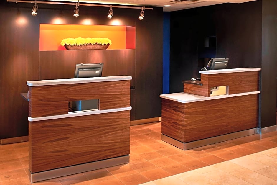 Courtyard by Marriott Cincinnati Covington