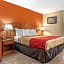 Econo Lodge Inn & Suites Evergreen
