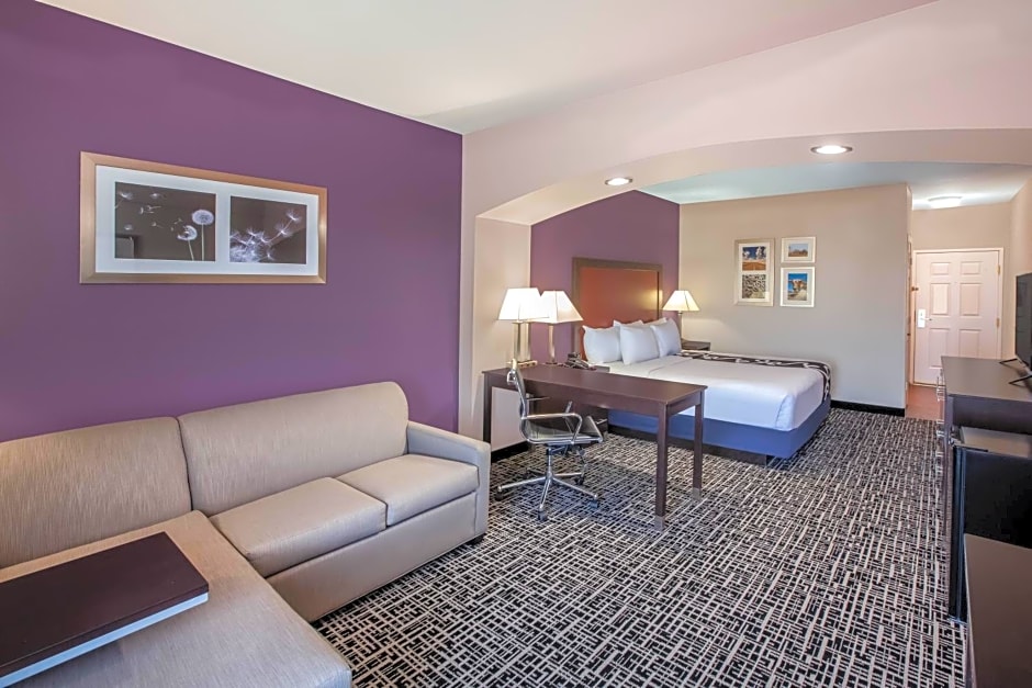 La Quinta Inn & Suites by Wyndham Lubbock North