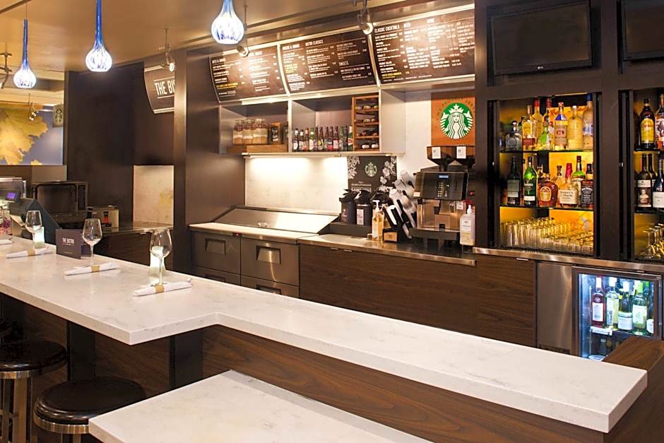 Courtyard by Marriott Bloomington