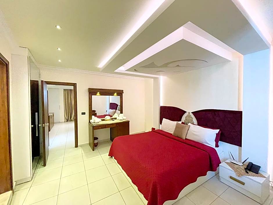 Royal Garden Hotel