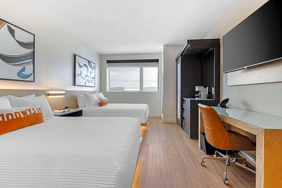 Cambria Hotel Burbank Airport