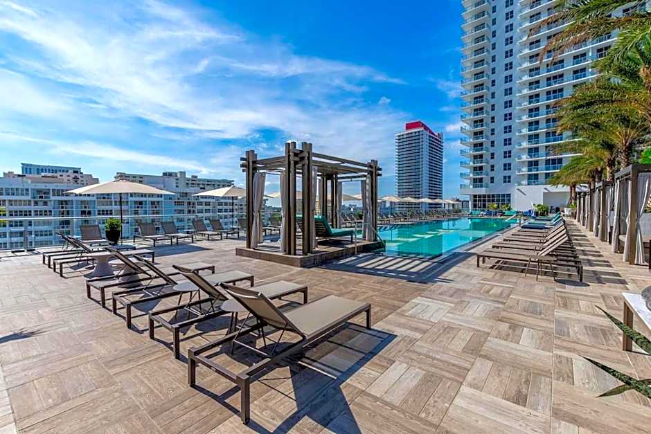 Amazing Apartments At H Beach House