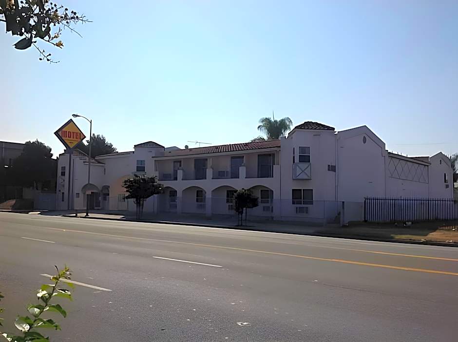 Crescent Inn