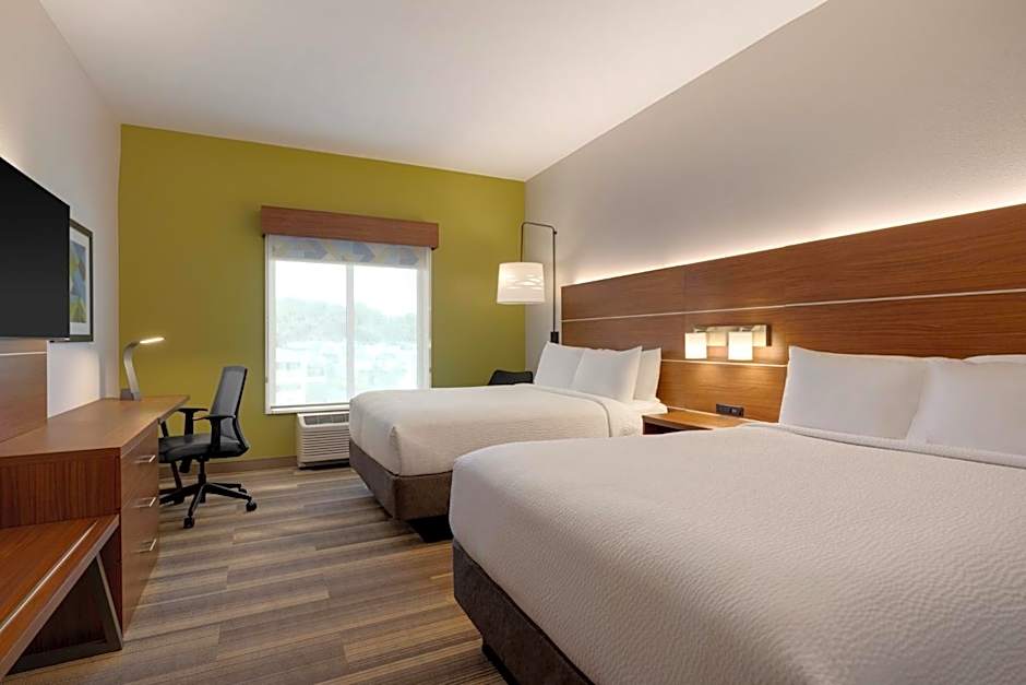 Holiday Inn Express & Suites - Dalton - Walnut Ave, an IHG Hotel